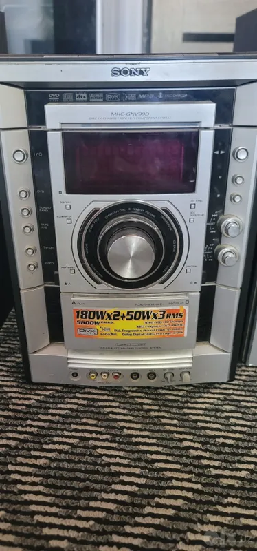 Sony muzikalni sentir 5600wt 2 Sony muzikalni sentir 5600wt 2