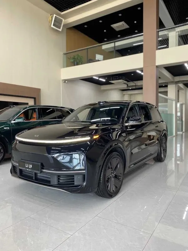 Lixiang L9 Ultra boshlang'ich 18.000$ to'lov bilan 1