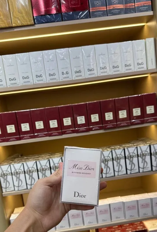 MEGA AKSIYA: 3ta LYUKS kopia atirlar skidkada — фото 2