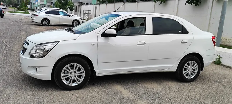 Chevrolet Cobalt LTZ (автомат), 2024 год — фото 1
