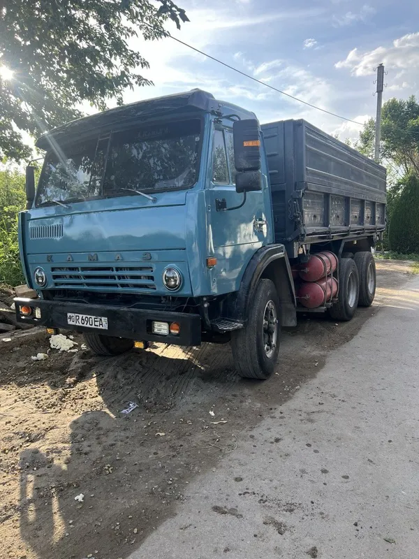 Kamaz sotiladi zoʻr holatda srochno