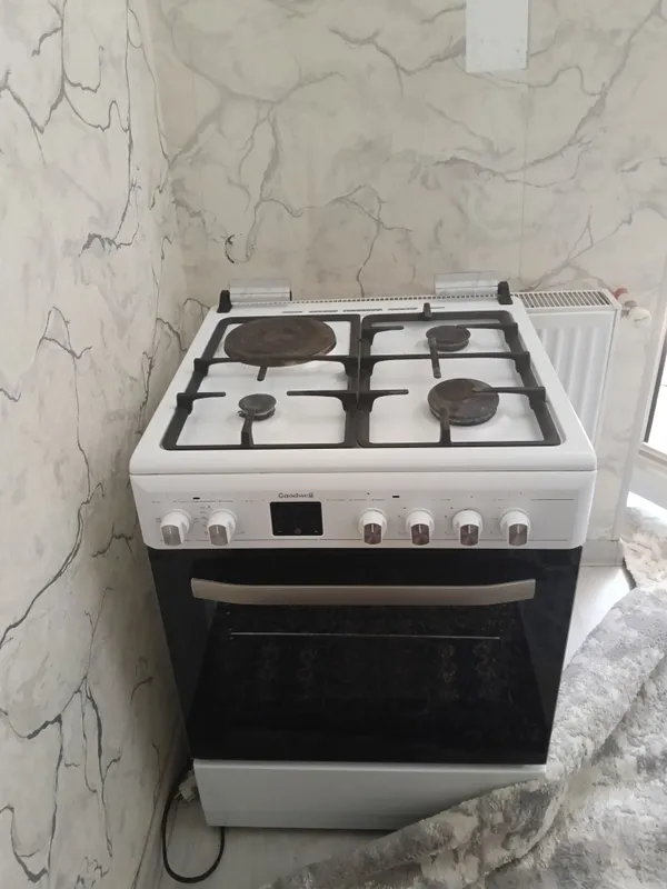 Продаётся газовая плита 4