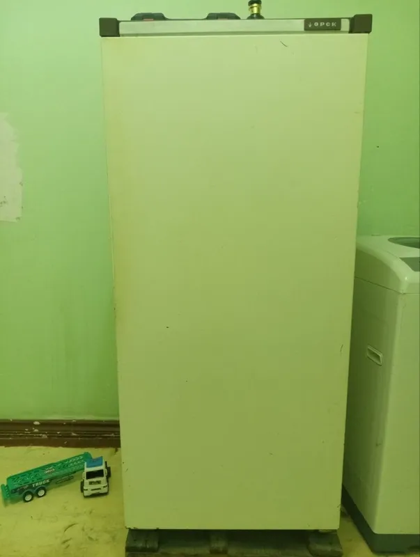 Продается холодильник