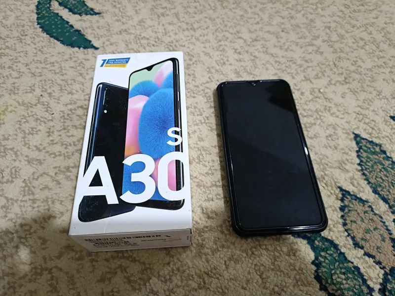 Смартфон Samsung Galaxy A30s