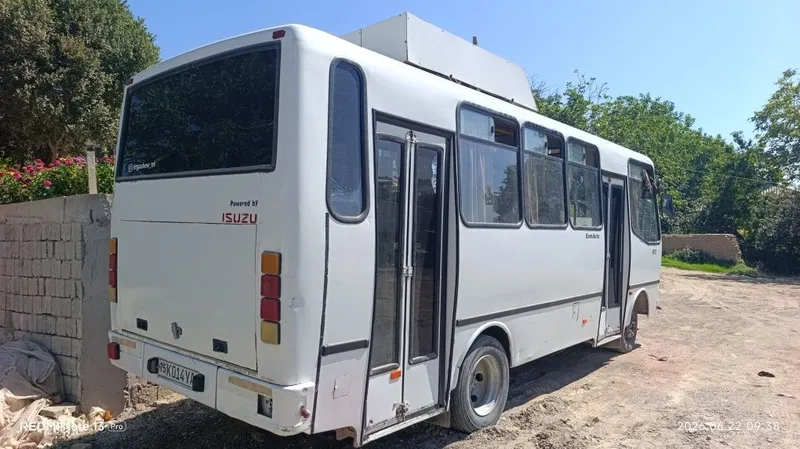 Isuzu avtobusi np 37 3 Isuzu avtobusi np 37 3