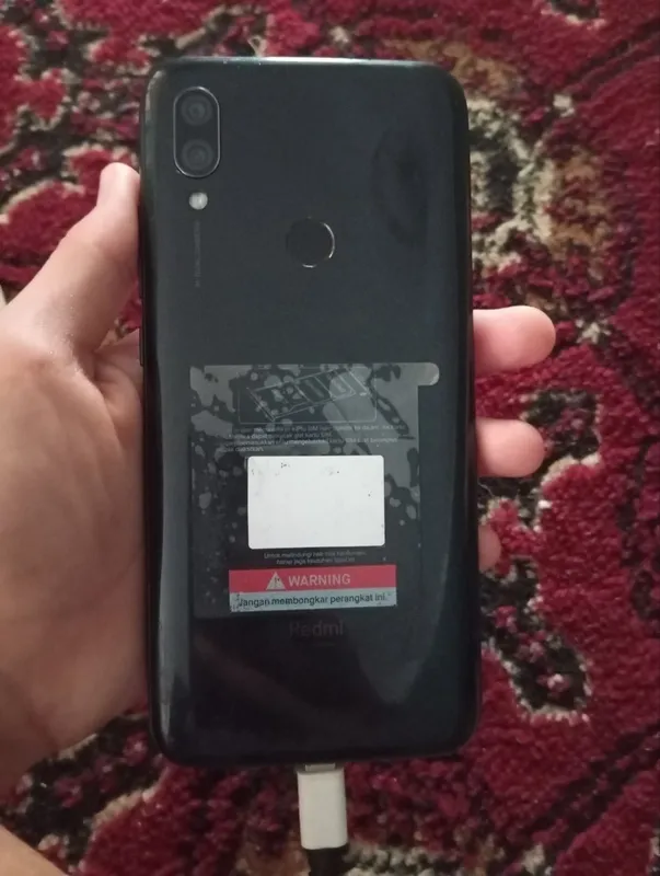 redmi 7 xotirasi 32 GB 3ram aybi sensori singan — фото 1