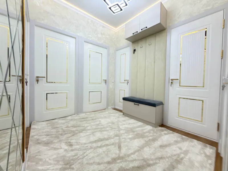 Чиланзар 9 4 ком 7 минут метро СРООЧНО 97.500 — фото 3
