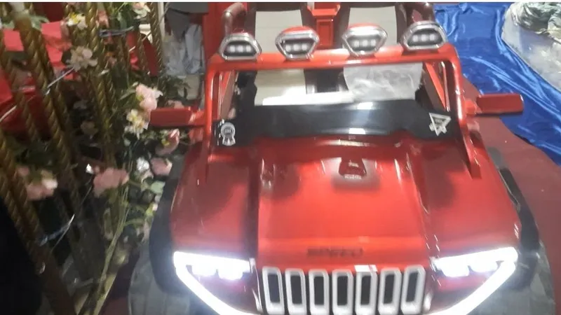Bolalar mashinasi sotiladi 3