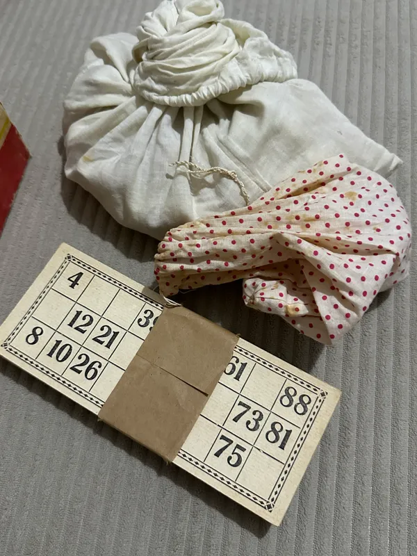 SSSR davridagi ruscha loto, 2 ta to‘plam, narx ikkalasi uchun 5 SSSR davridagi ruscha loto, 2 ta to‘plam, narx ikkalasi uchun 5