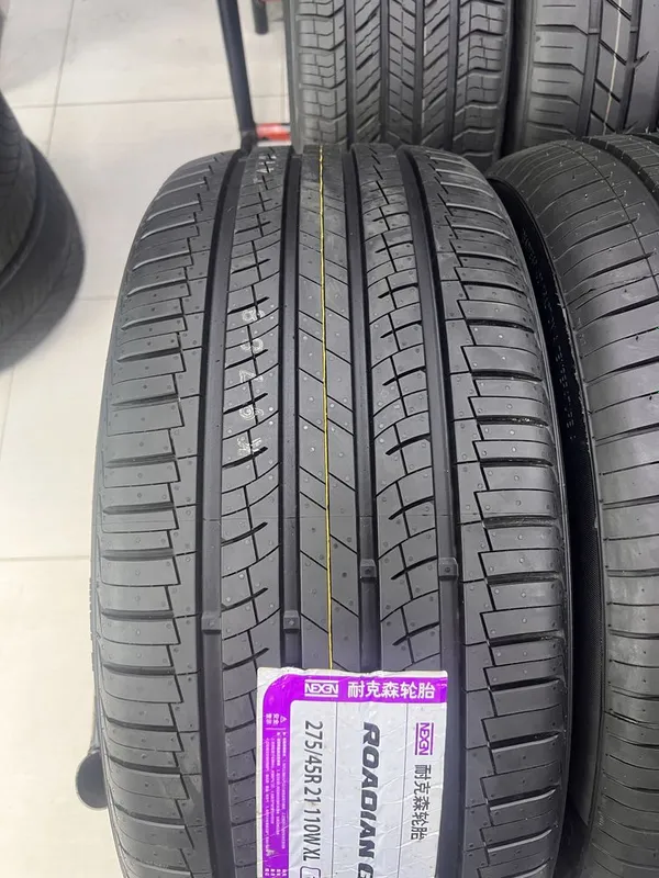 Nexen 275/45/21 2