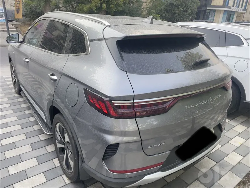 Shoshilinch sotiladi: BYD Song Plus gibrid AWD 5 Shoshilinch sotiladi: BYD Song Plus gibrid AWD 5