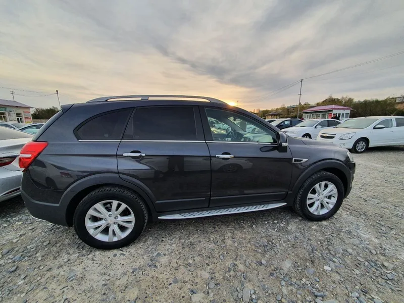 Chevrolet Captiva 3 позиция 4
