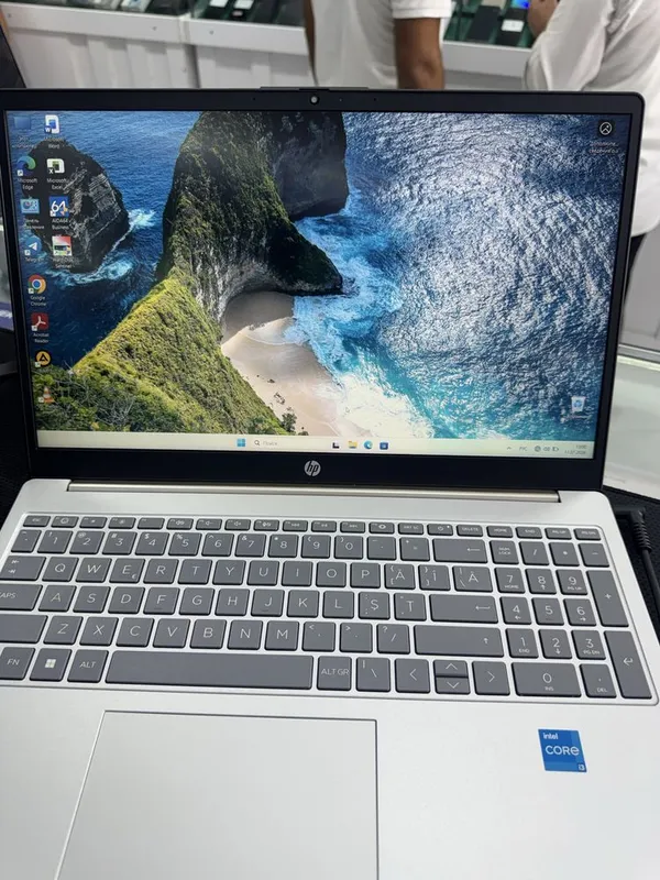 Hp i3-1315U 8/512 15.6 FHD 3 Hp i3-1315U 8/512 15.6 FHD 3