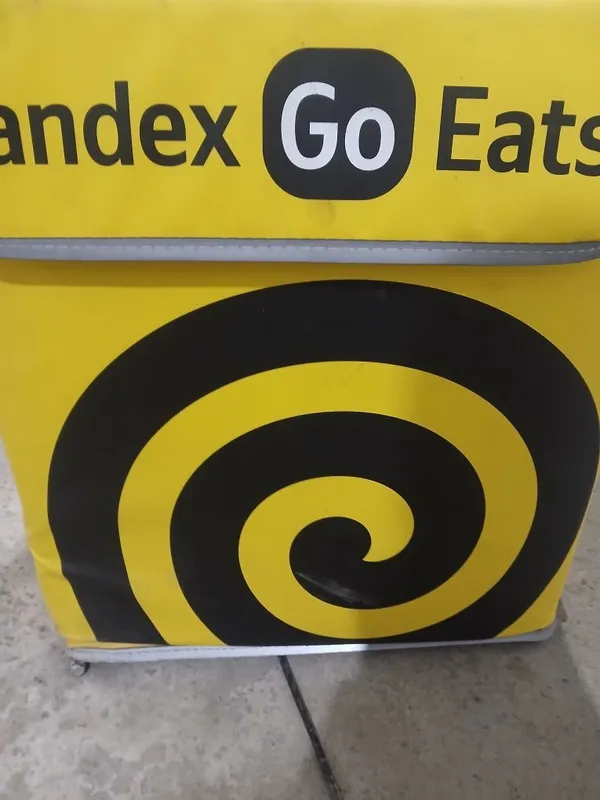 Termo Yandex sumka katta yab yangi hali srochni sotiladi