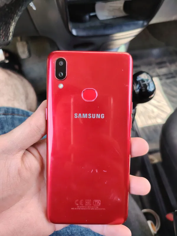 Samsung A10S smartfoni sotiladi 1