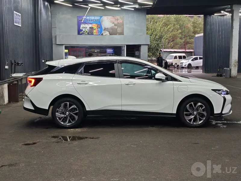 Buick Velite 6 elektromobilini sotaman 2 Buick Velite 6 elektromobilini sotaman 2