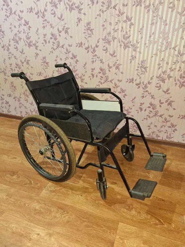 Срочно Продам инвалидное Кресло