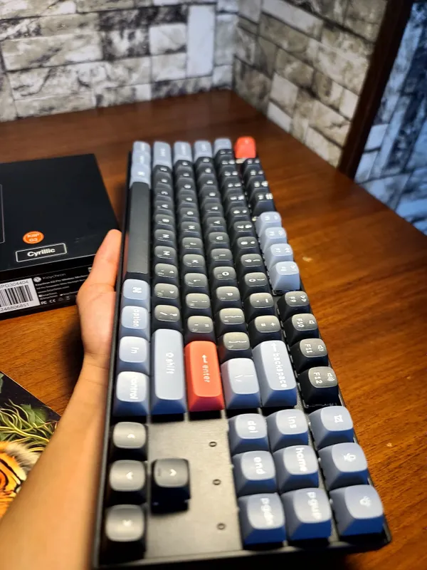 Keychron K8 pro yangi holatda 2 Keychron K8 pro yangi holatda 2