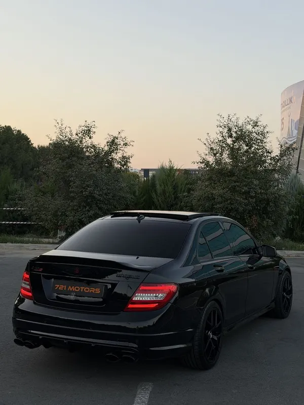 Mercedes-Benz W204 C200 с обвесом Brabus 6 Mercedes-Benz W204 C200 с обвесом Brabus 6