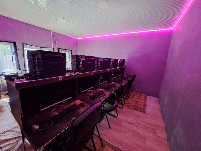 Tayyor Game Club sotiladi.10 ta kompyuter va zamonaviy mebel bilan 3 Tayyor Game Club sotiladi.10 ta kompyuter va zamonaviy mebel bilan 3