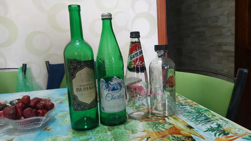 Продам стеклотару.