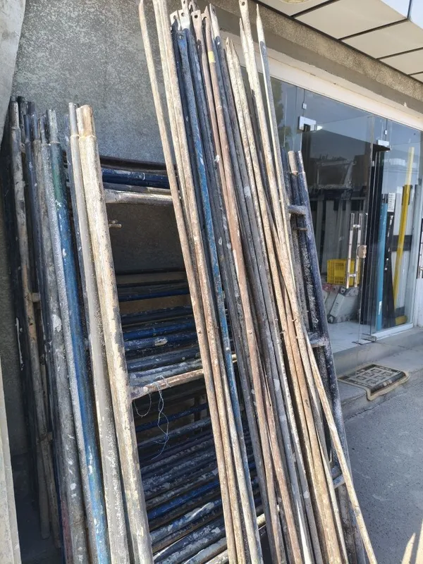 Lesa 2.10 m-1.05 m 1 Lesa 2.10 m-1.05 m 1