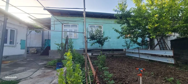 Toshkent viloyati Olmaliq shahar Shanxayda hovli uy sotiladi — фото 1