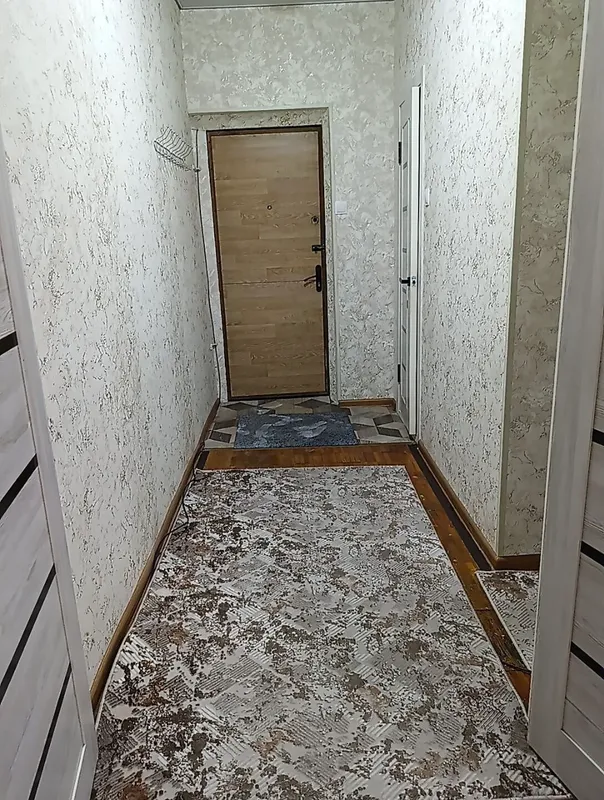 Продаю 1в2/5/5, 40 м². Балкон 2×3, Карасу 2. 4