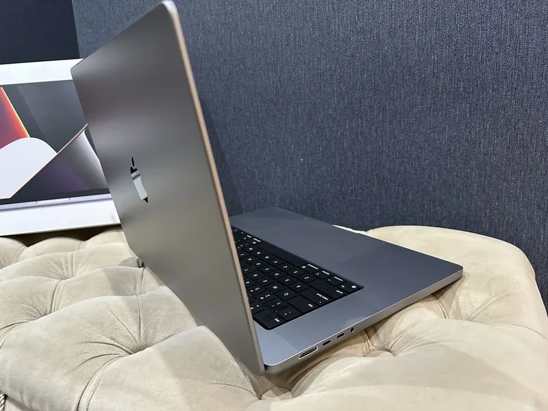 * Apple MacBook Pro 16 A2485 с чипом Apple M1 MAX в идеальном состояни — фото 3