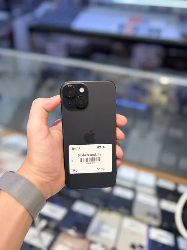 iPhone 15 iPhone 15