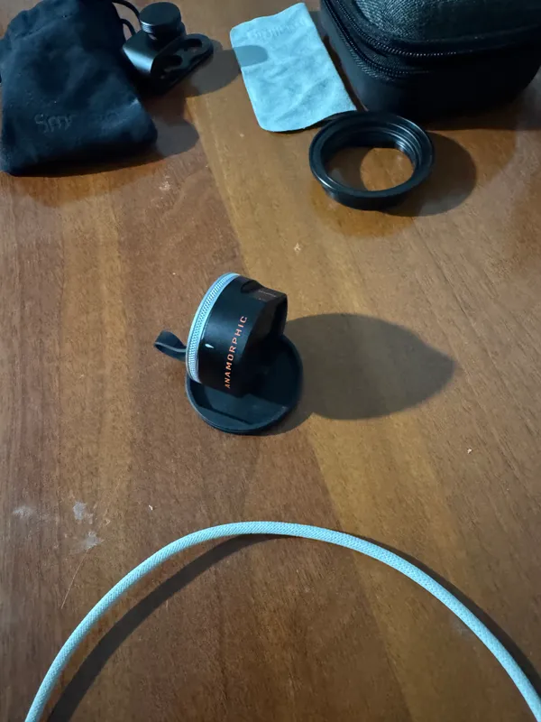 Объектив для телефона SmallRig 1.55X Anamorphic 2 Объектив для телефона SmallRig 1.55X Anamorphic 2