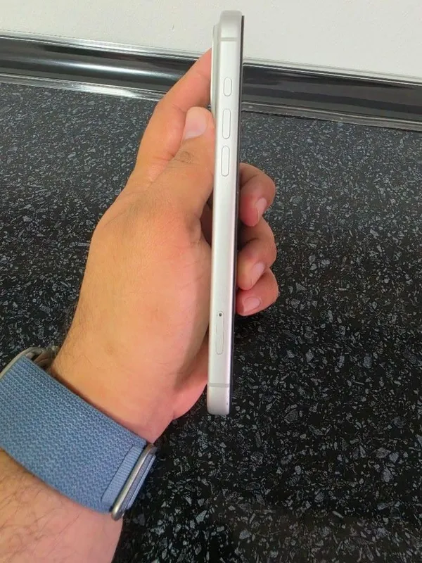 Iphone 17 pro max — фото 1