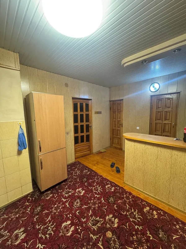 Продам 4-комнатную квартиру 9