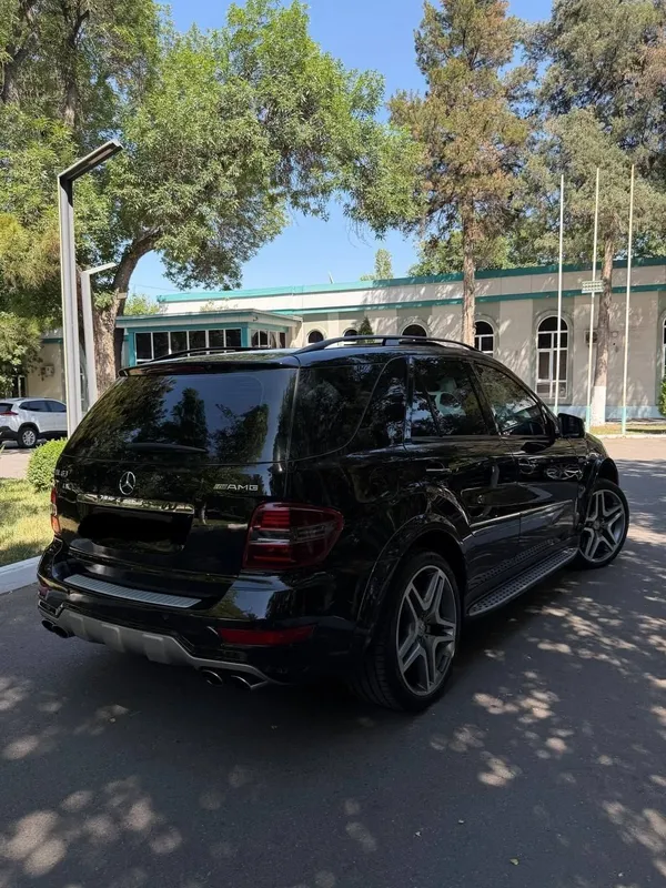 Mercedes Benz AMG ML 63 — фото 2 Mercedes Benz AMG ML 63 — фото 2