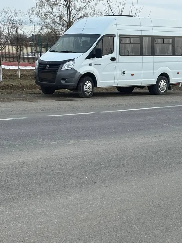 Oʻzbekiston boʻylab sayohat mikroavtobus