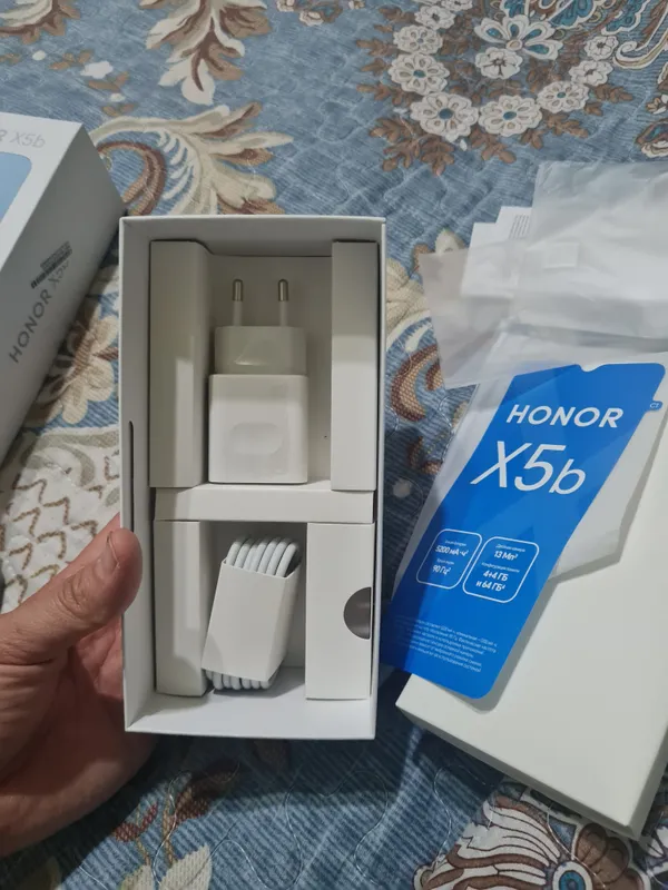 Honor x5b 4+4/64gb 2hafta ishlatilgan. 1mln 4 Honor x5b 4+4/64gb 2hafta ishlatilgan. 1mln 4