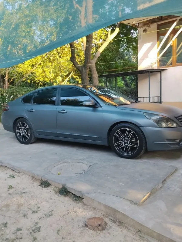 Nissan Teana sotiladi 1