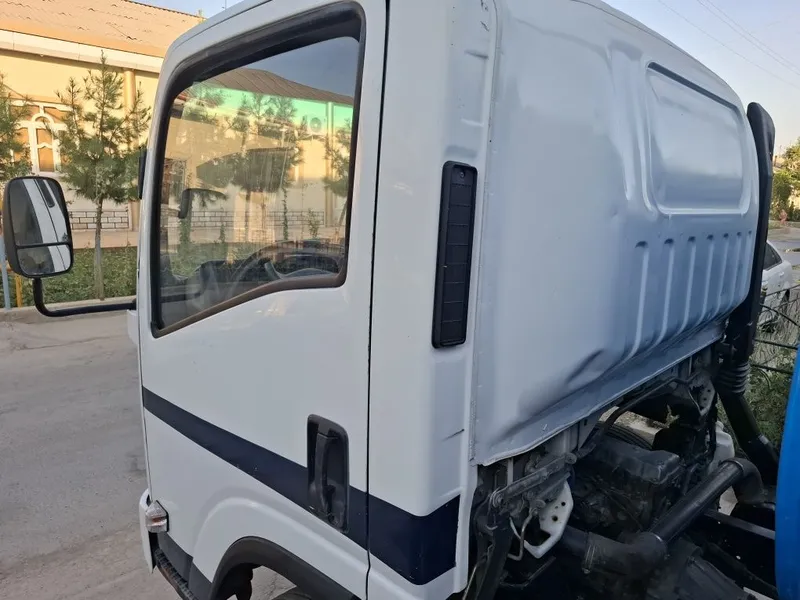 Isuzu Suv tashuvchi sotiladi 2 Isuzu Suv tashuvchi sotiladi 2