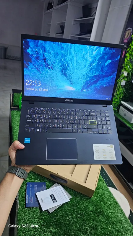 ASUS E510K — состояние отличное, синий, корпус как новый, идеальный. 1 ASUS E510K — состояние отличное, синий, корпус как новый, идеальный. 1