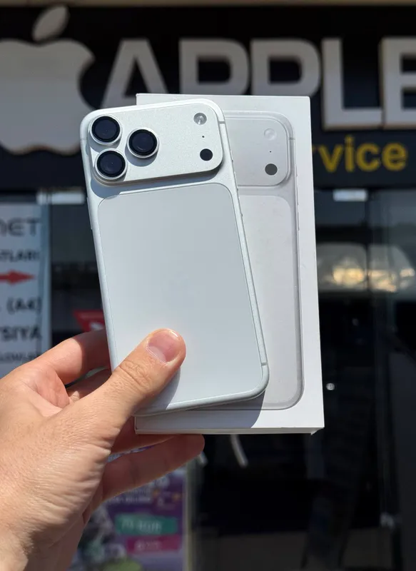 iPhone 17 Pro Max iPhone 17 Pro Max