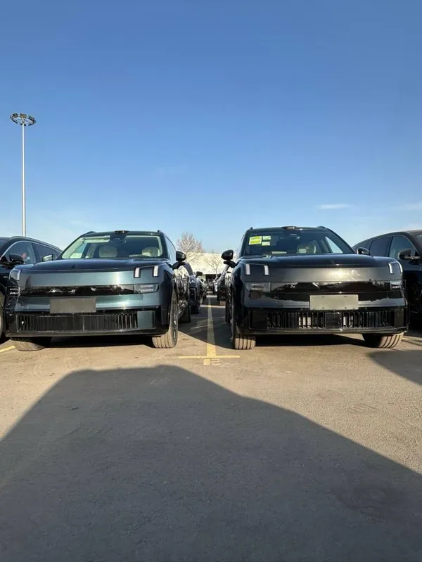 Lynk&Co 900 1,5 L Ultra 2025