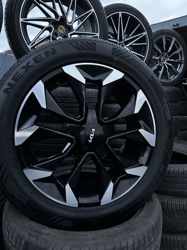 Kia sarento diska balon 2025-yil 1 Kia sarento diska balon 2025-yil 1