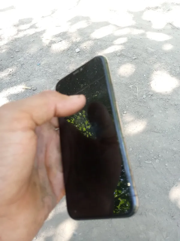 iPhone 11 pro narhi 2000000 kami bor 4