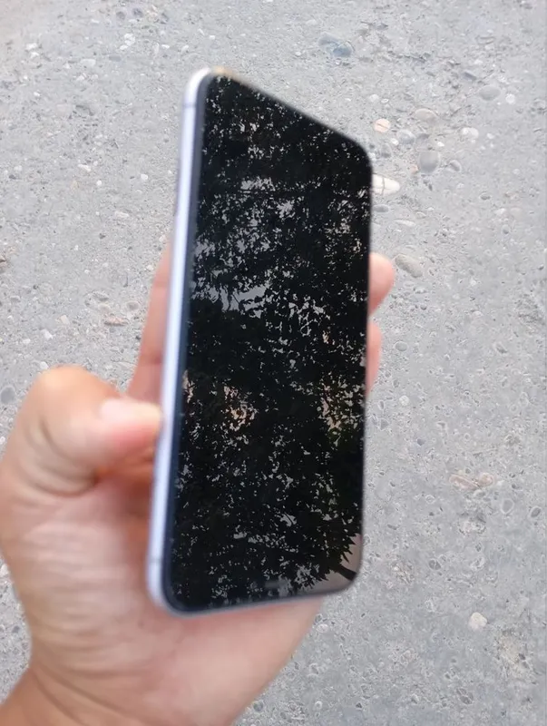 Iphone 11 srochna 4