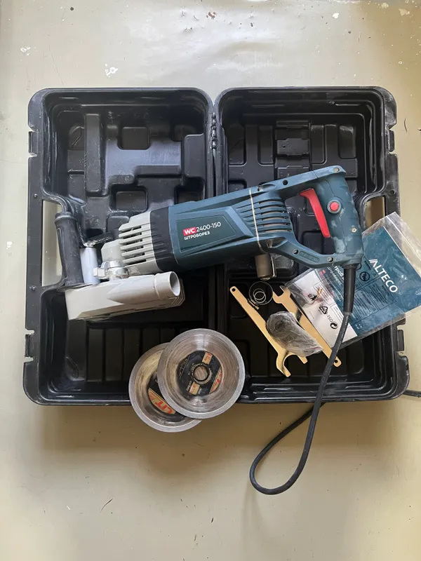 Штроборез Alteco 2400w 3