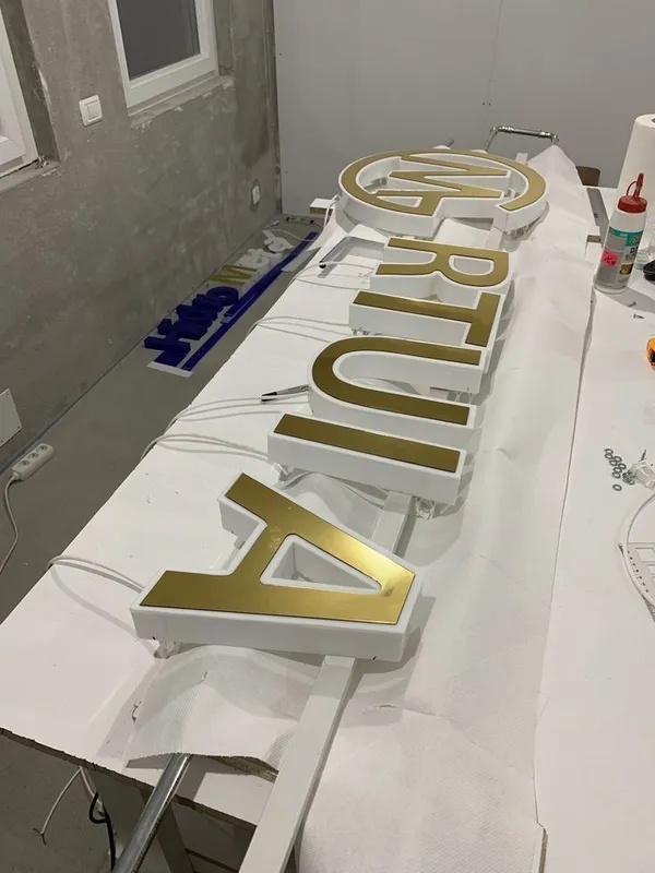 Reklama Xizmatlari Bukva Banner Neon 5 Reklama Xizmatlari Bukva Banner Neon 5