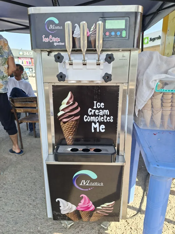 Muzqaymoq aparat sotiladi