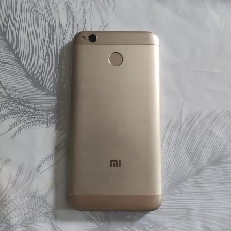 Телефон redmi Xiaomi 4x — фото 1