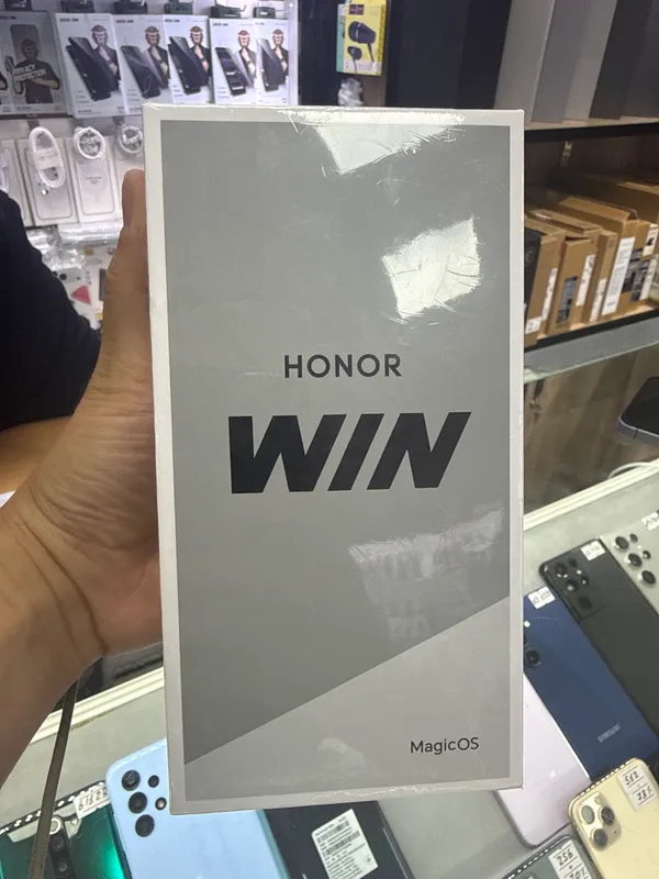 Honor Win