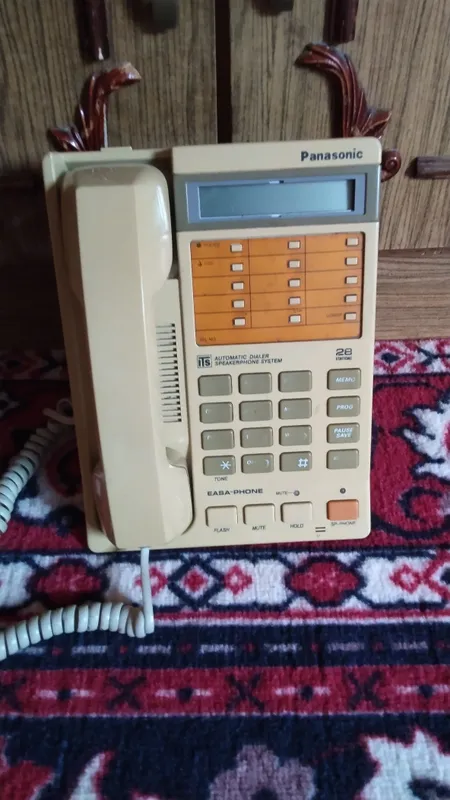 Продается домашний телефон Panasonic 5